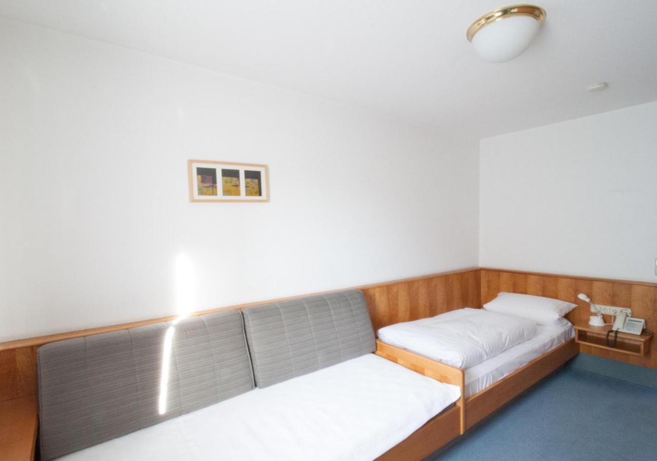 Hotel Krone Strassdorf Schwäbisch Gmünd Eksteriør billede