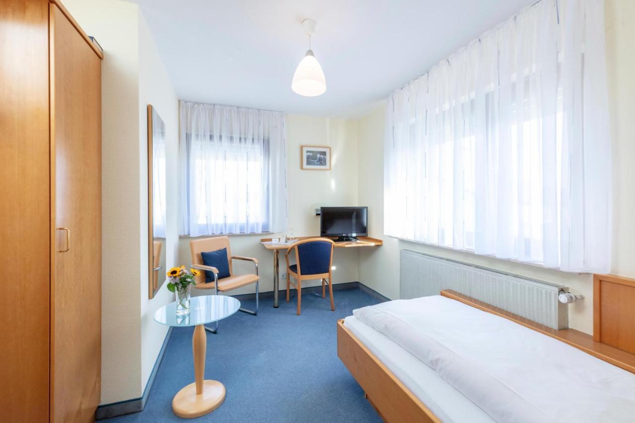 Hotel Krone Strassdorf Schwäbisch Gmünd Eksteriør billede