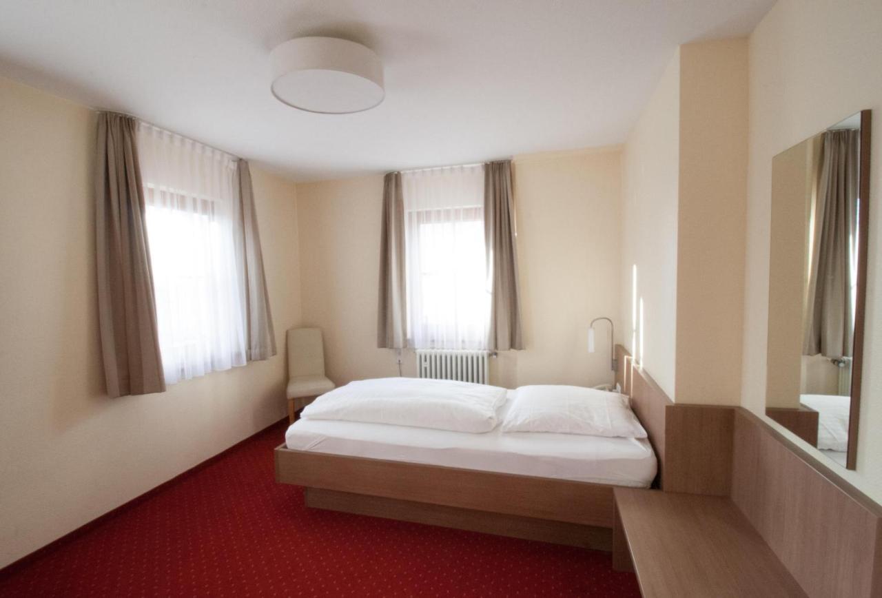 Hotel Krone Strassdorf Schwäbisch Gmünd Eksteriør billede
